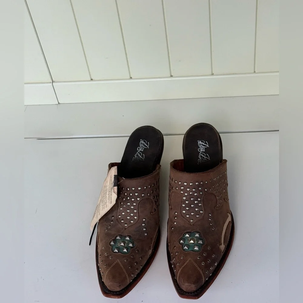 Dan Post Ladies Tan Oiled Mule with Studs and Cushion Comfort Insole DPP5099 - Picture 2 of 8